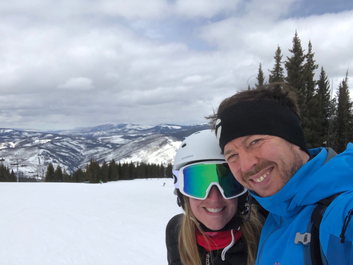 PearceMcCartyMD's tweet photo. #spring #skiing ⁦@vailmtn⁩ with #family even better https://t.co/1aKMHvV4iQ