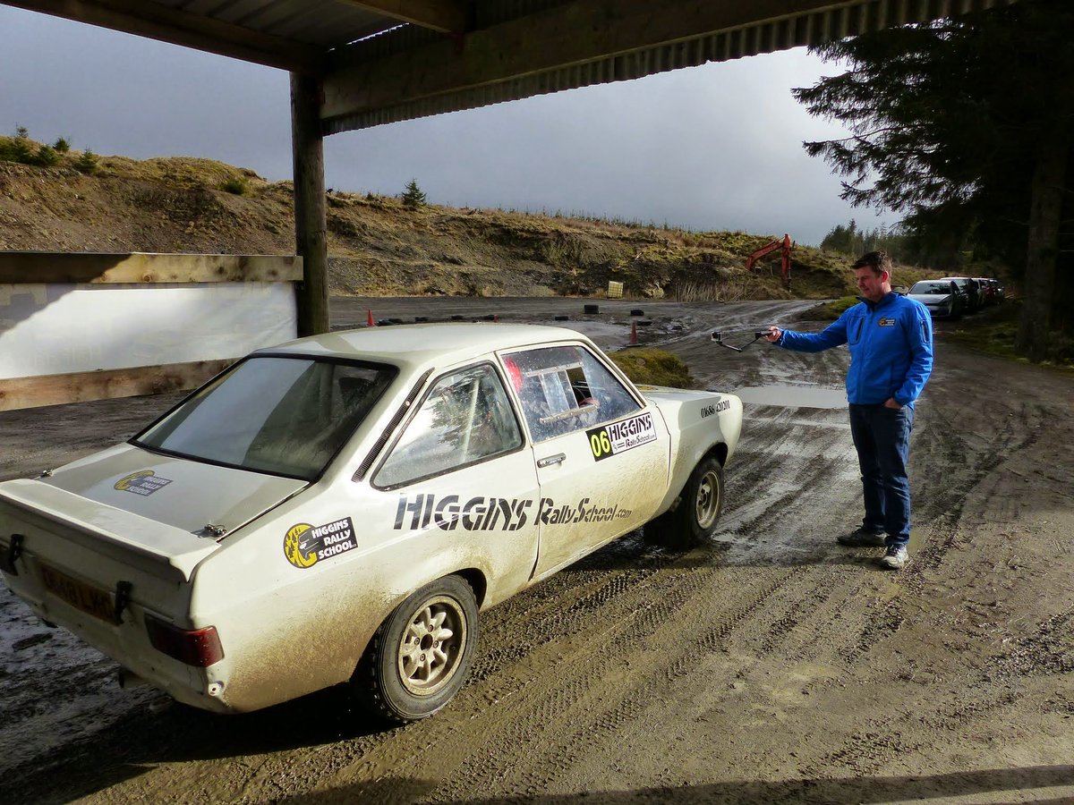 JordiBartes's tweet photo. Avui fa 4 de l'experiència, molt recomanable per tothom, fins i tot pels que conduïm habitualment amb el volant a l'esquerra #tdca #escortMKII #wales #higginsrallyschool https://t.co/gYjORMy3em