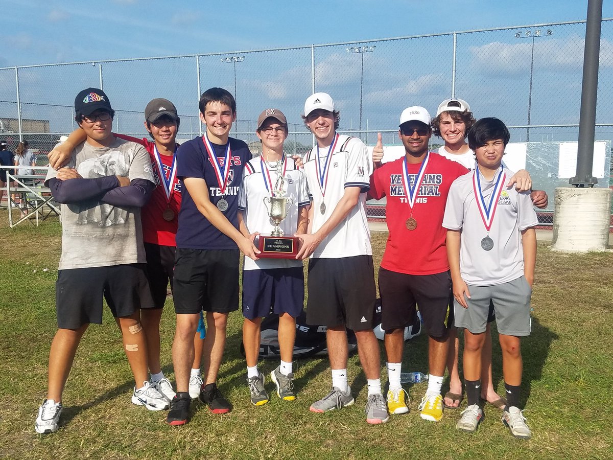 vetstennis's tweet photo. 30-5A BOYS DISTRICT CHAMPS! https://t.co/AwmvbBY7Hb