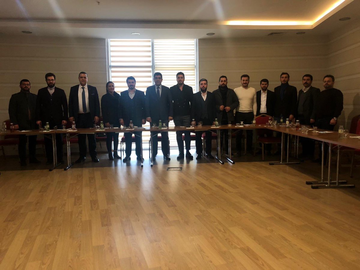 TOBBUrfaGGK's tweet photo. Turizm A.Ş. Genel Md. Sn. Mehmet UNCU’nun katılımı ile gerçekleştirdiğimiz toplantıda; Turizm Girişimciliği değerlendirildi. @RHisarciklioglu @iHalilPeltek @ibrahimhyilmaz https://t.co/3rVVhJuF3X