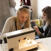 Modelessen's tweet photo. basis curcus bij modelessen , leer je eigen kleding en patronen maken. Voor een proefles of inschrijven voor de curcus neem een kijkje op https://t.co/4R0vRIEYj0! https://t.co/pbhFEpnKCO
