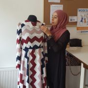 Modelessen's tweet photo. basis curcus bij modelessen , leer je eigen kleding en patronen maken. Voor een proefles of inschrijven voor de curcus neem een kijkje op https://t.co/4R0vRIEYj0! https://t.co/pbhFEpnKCO