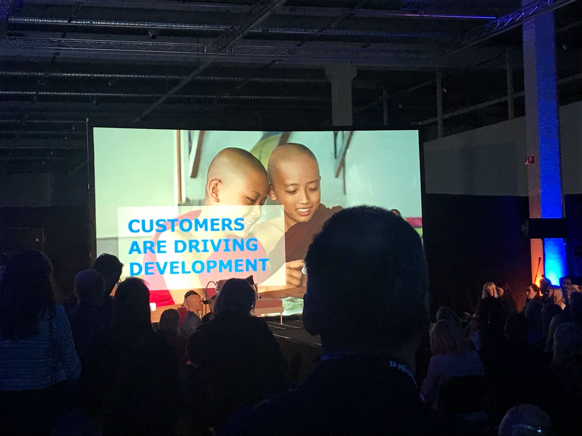 SocialBoards_as's tweet photo. Are customers driving development in your organization? Also write this one down from the #obforum today: "You have to collect data to be able to connect data"! #socialboards #socialcustomerservice #contactcenter https://t.co/xK5zw2Lqms