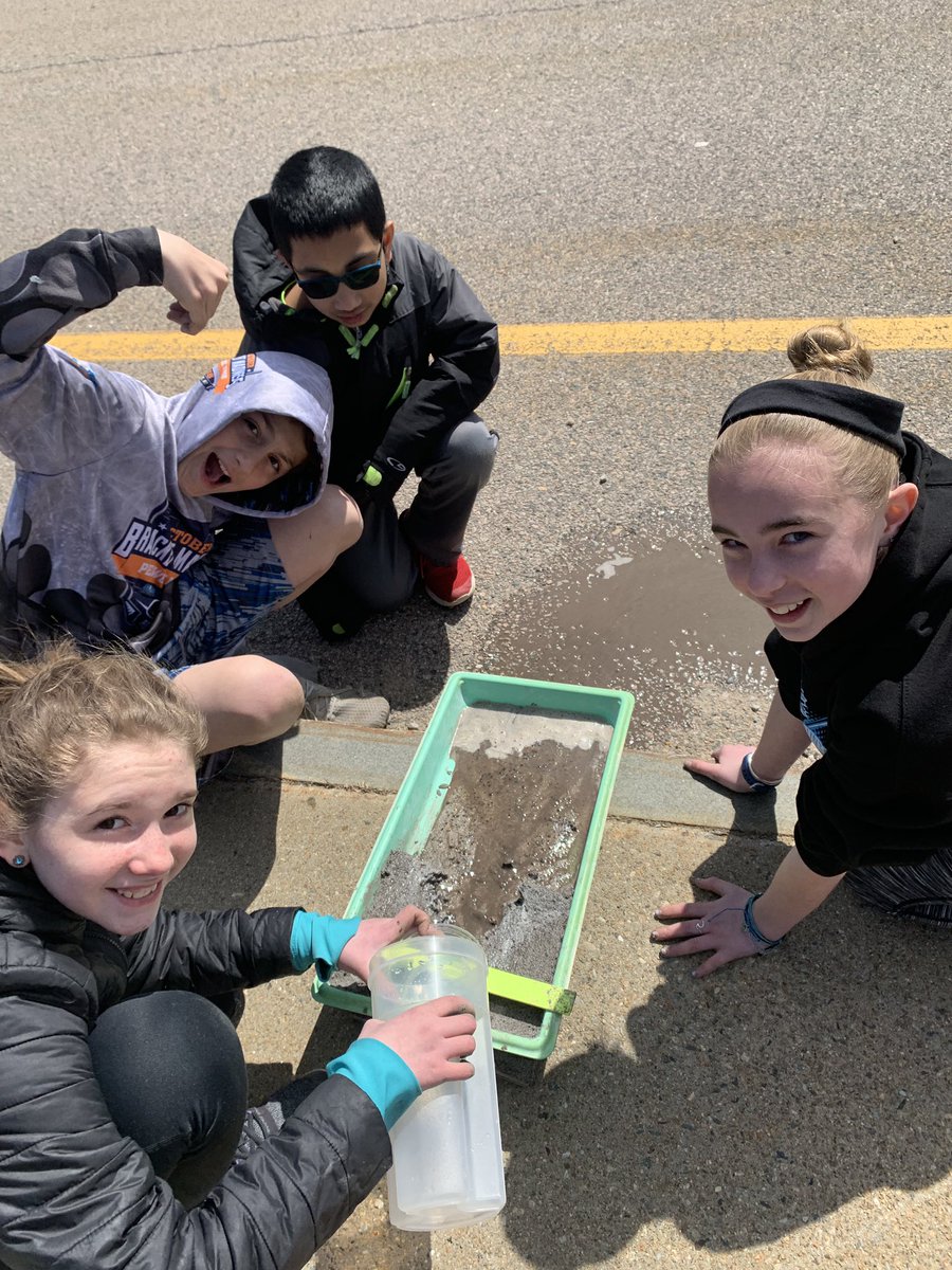 5thgrademrswade's tweet photo. Super cool science today. Processes and forces that impact earth’s surface. #streamtables https://t.co/82dkaCZ5nO