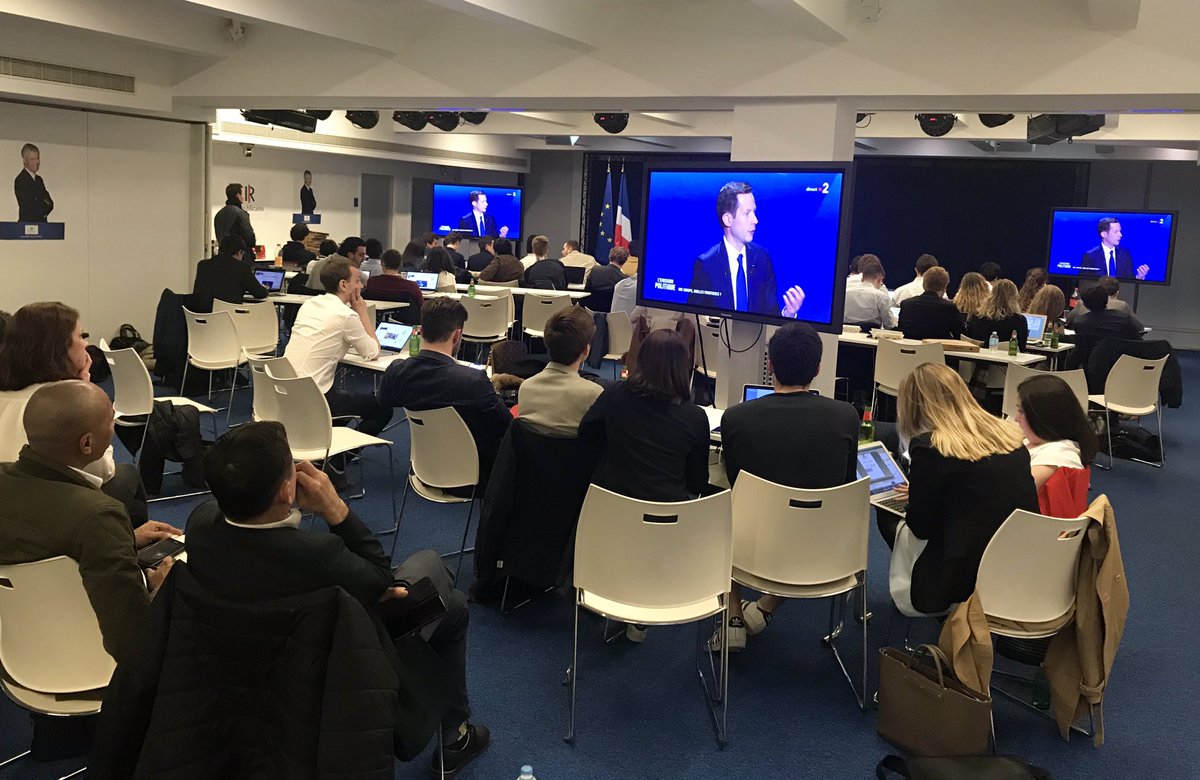 Ce soir très belle mobilisation de l’équipe #digitale des #Republicains pour soutenir <a href="/fxbellamy/">Fx Bellamy</a> dans #LEmissionpolitique pour les #Européennes 🇪🇺
#JeVoteLR #AvecBellamy