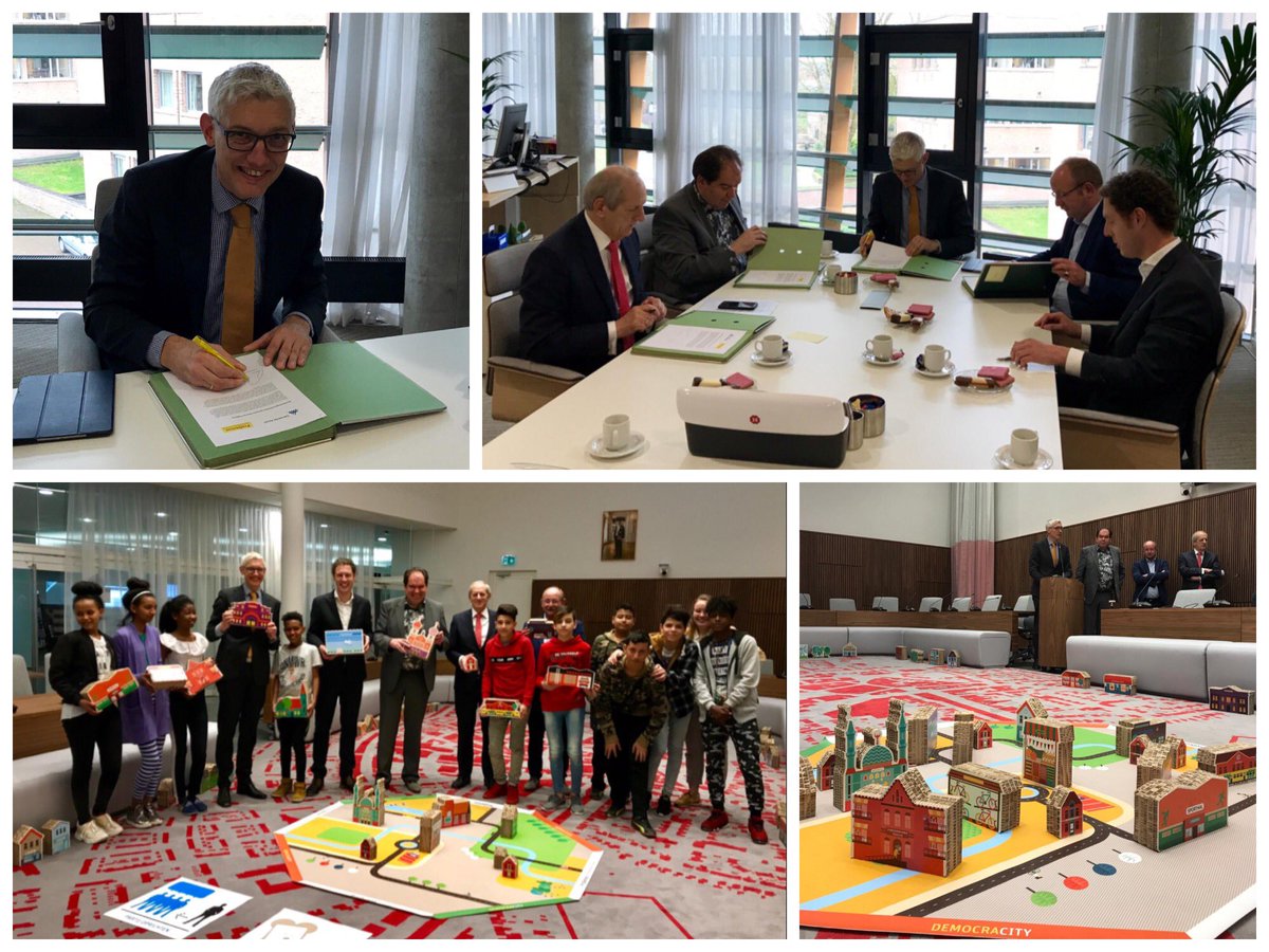 Hoe kun je kinderen meenemen in wat democratie is en laten ervaren hoe een gemeenteraad werkt?
Door het spelen van Democracity <a href="/ProDemos/">ProDemos - Huis voor democratie en rechtsstaat</a>.
Zelf een stad bouwen en kiezen welke gebouwen en voorzieningen er moeten komen. 
De gemeenten in Noord Drenthe gaan er mee aan de slag!
