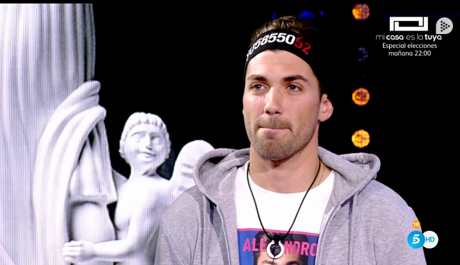ghoficial's tweet photo. Alejandro y Sofía se volvieron a enfrentar ayer en Guadalix. ¿Quién tenía razón?

🔄 Alejandro
❤️ Sofía

#GHDÚOGala14 https://t.co/WzHjWP65Sh
