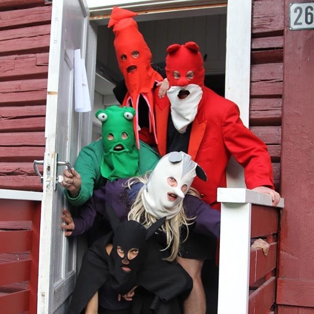 Come join the bio-eccentric anonymous organization Animal R.I.O.T. tomorrow at the @andrewedlingallery !
From 6-8pm there will be a mask making workshop and a series of puppet improvisations!

We hope to see you there! Also follow <a href="/animal_r/">ちょぱ子</a>.i.o.t for mor… ift.tt/2CZWQ9K