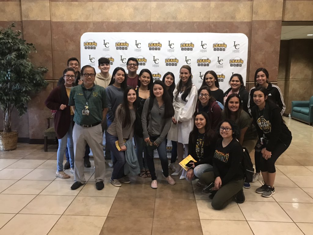 laredopalominos's tweet photo. The final day of #STEMWeek2019 was filled with fun! We encourage all students considering a career in science, technology, engineering or math to lean more about the LC LEAPS STEM Program! Join us tonight for the last presentation at 6 p.m. with Dr. Erika Camacho. https://t.co/QviYIIxssM