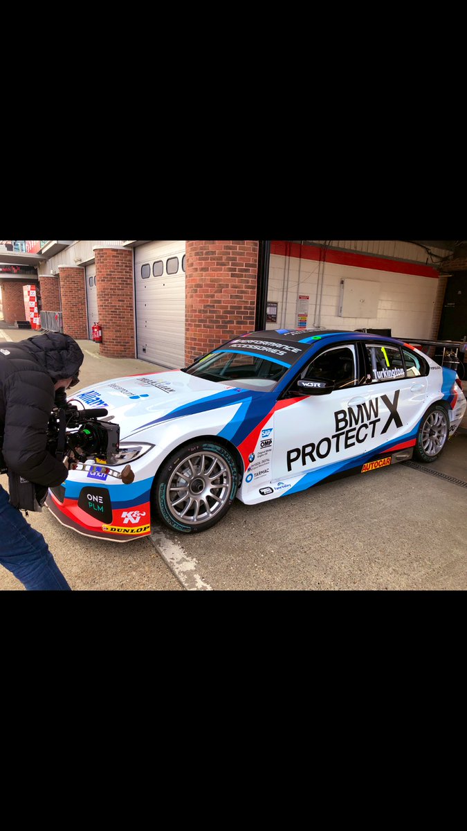 29_productions's tweet photo. #TBT behind the scenes #TeamBMW #3series #BTCC @BMW_UK @BTCC @Official_WSR #29Productions #29forlife https://t.co/2gpqR76Qfd