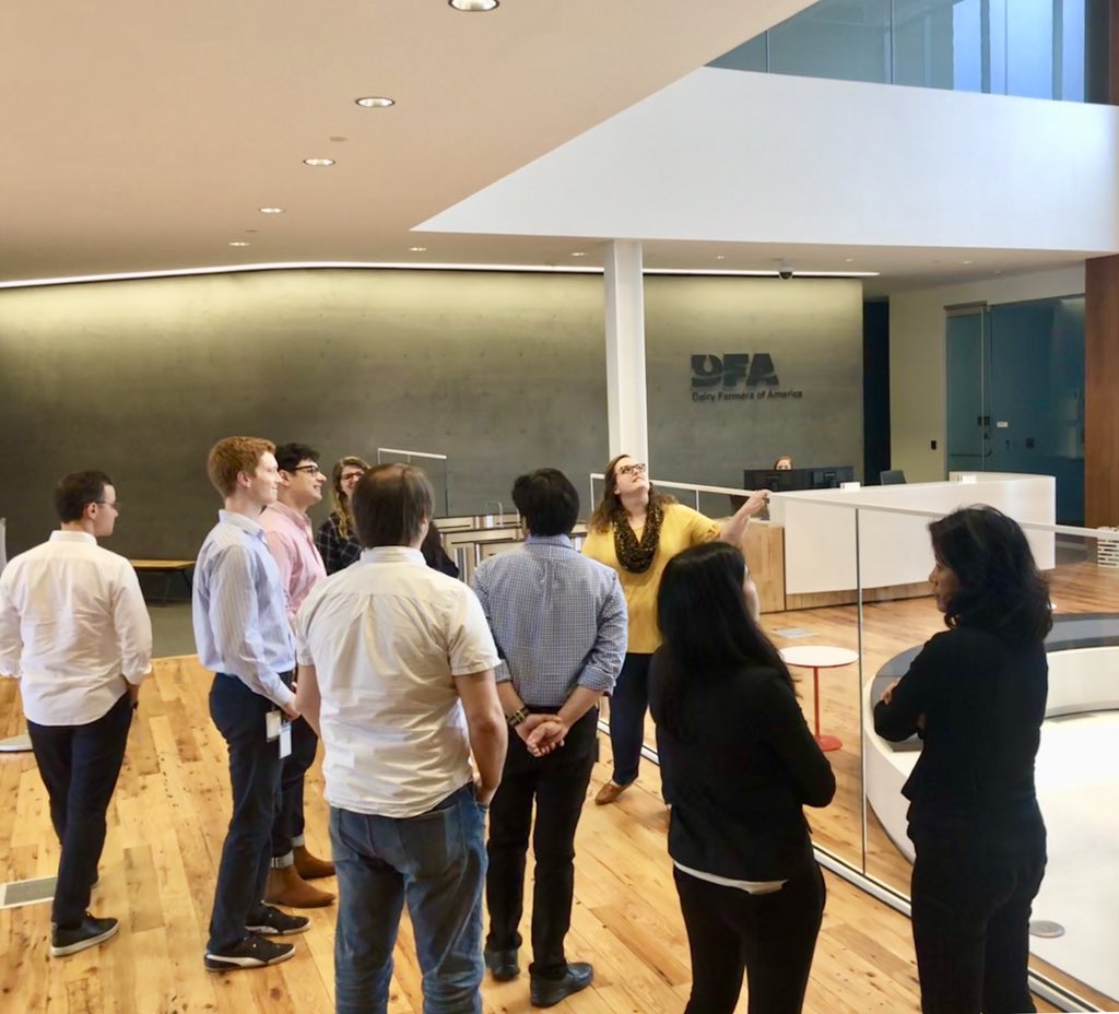 TMobileAccel's tweet photo. Today, our fabulous partner, @dfamilk graciously hosted the 7 dairy companies at their HQ to hear from several executives, enjoy lunch and of course, hit up that fresh milk bar. Thank you! 🥛🐄 #CorporateAccelerator https://t.co/qv9FymOm1Q