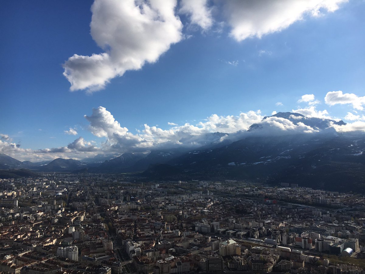 Faustine_Bsqt's tweet photo. Amazing gala dinner at the Bastille for the 10th edition of #statlearn19 👌🏻 thank you ! #Grenoble https://t.co/VNqPCIiRXu