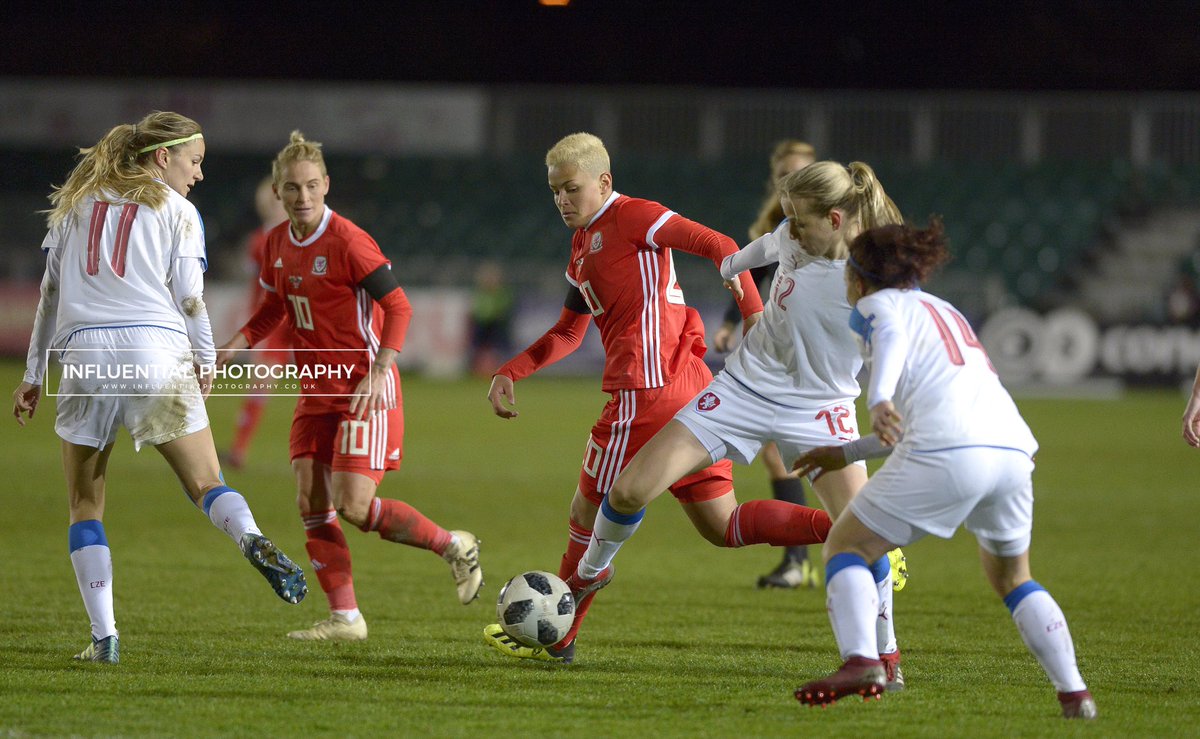 InfluentialPic's tweet image. Pleasing to see the new blood coming into the Welsh team this evening. The @Cymru squad played out a 0-0 with @ceskarepre_eng at #RodneyParade #Newport