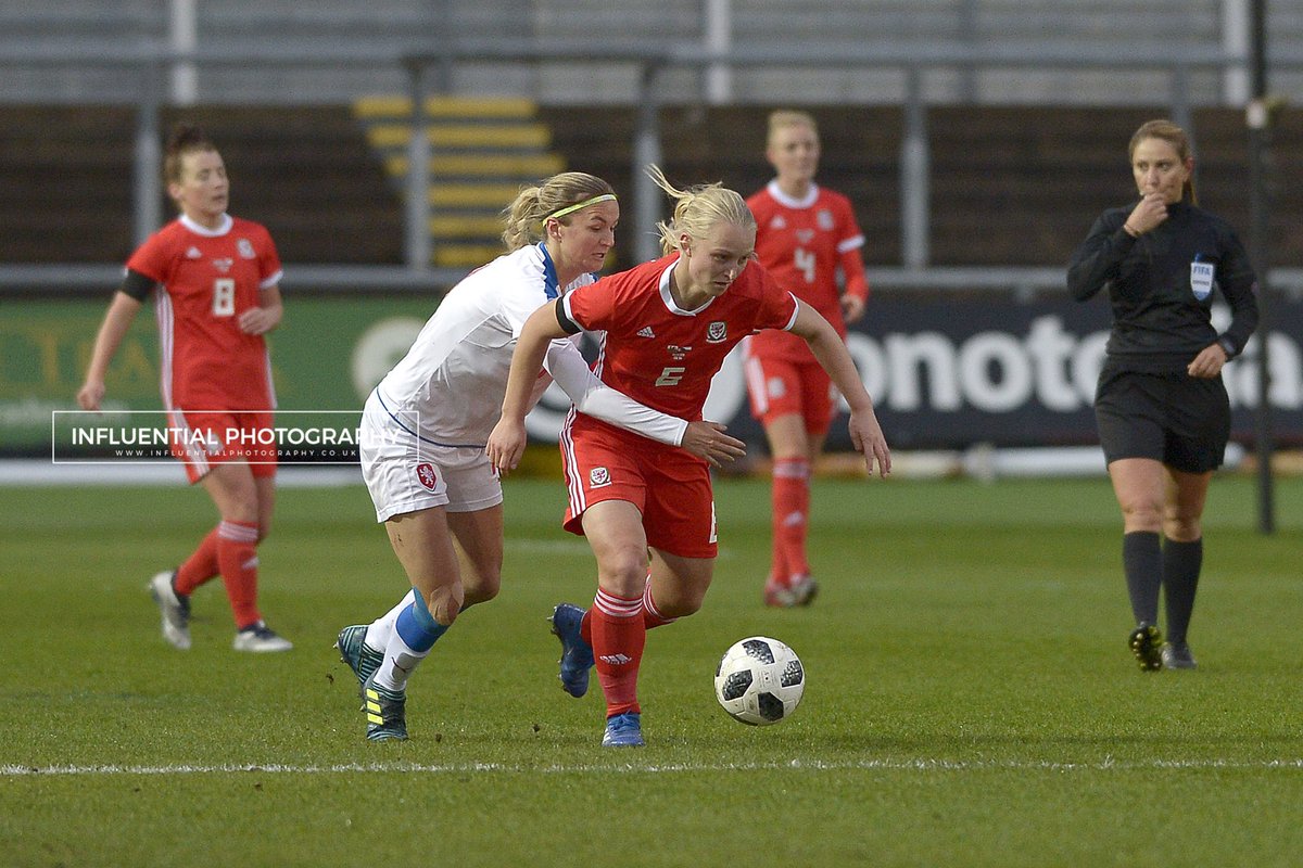 InfluentialPic's tweet image. Pleasing to see the new blood coming into the Welsh team this evening. The @Cymru squad played out a 0-0 with @ceskarepre_eng at #RodneyParade #Newport