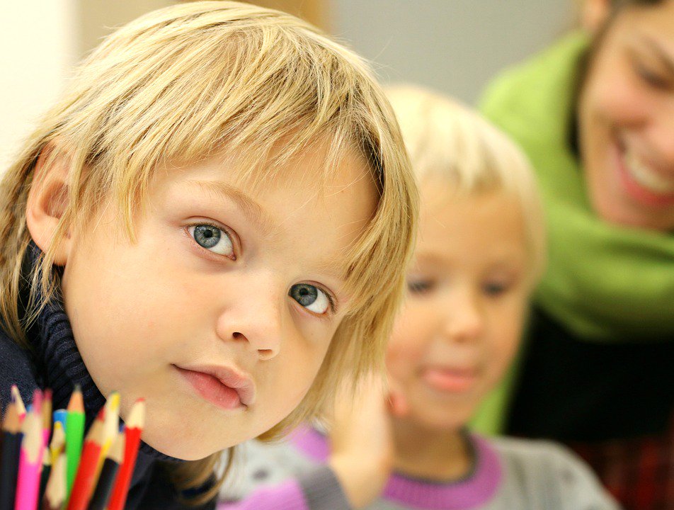 PWindesheim's tweet photo. Wil je op je #school iets voor #kinderen betekenen die méér willen #leren en aankunnen? Dan is de #Post-#HBO #Hoogbegaafdheidspecialist iets voor jou! 16 april start deze opleiding, er zijn nog enkele plekken. Meer info: https://t.co/JXKOEk9cWj #hoogbegaafd https://t.co/1rZeWsjczR