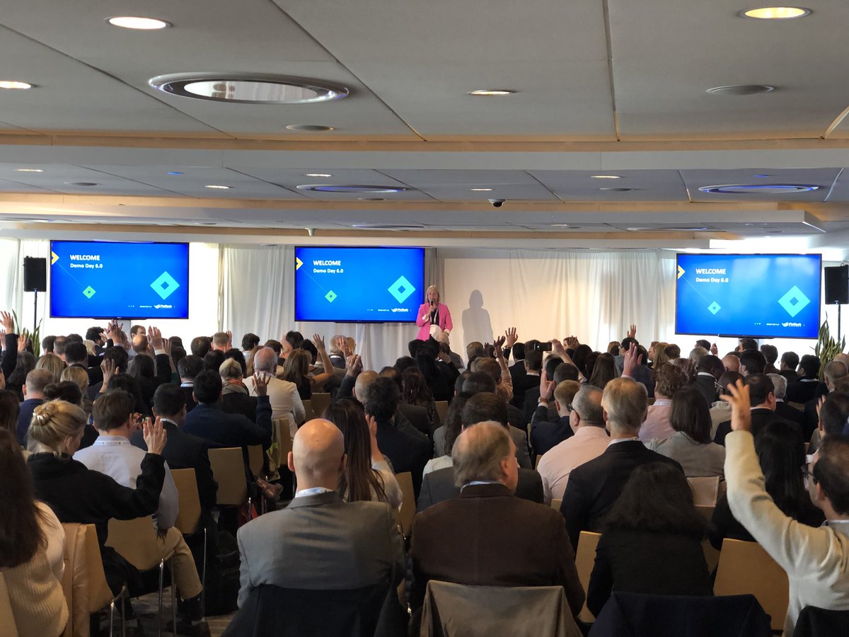 YIDeveloper's tweet image. Wonderful to see so many #FinTechFriends in one room at the @FinTechSandbox demo day @MoodysAnalytics. Can’t wait to hear all the innovative #FinTech pitches. #NYCFinTechWeek @AnthonyFTermini @MorningstarInc @christineloredo @jeffcain415