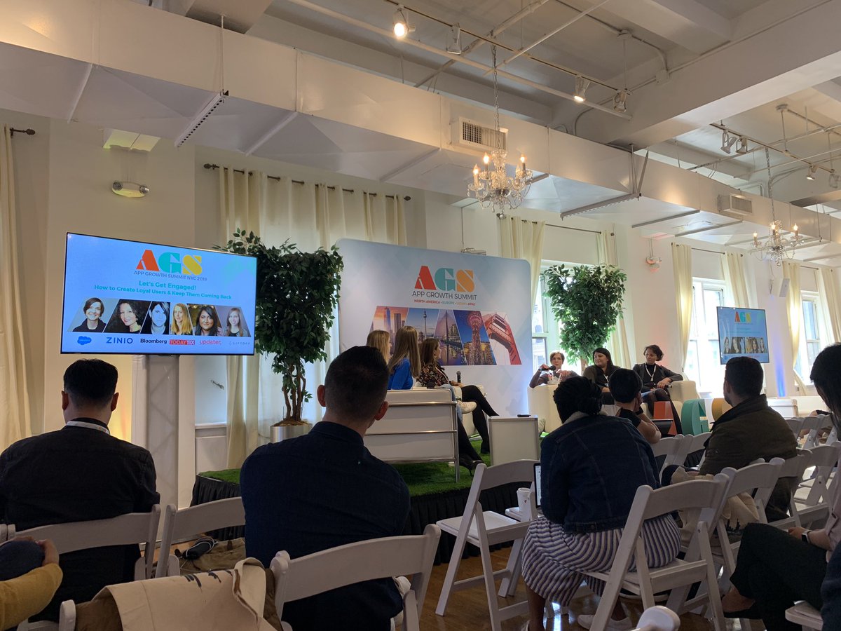 KelseyNaps's tweet photo. Full female panel at #AGSNYC 🙌🏼🙌🏼🙌🏼 https://t.co/lshh1f0TxW