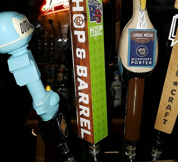 TheBlackBearPub's tweet photo. Beer Launch! We've tapped the Minnesconsin Helles from @HopandBarrelBC in Hudson, WI. This lager pairs perfectly with our new Pork Riblets, a 1/2lb of juicy pork w/your favorite sauce. #GreatBEER #GreatFOOD #GreatCONVERSATION #ambience #stonelakewi #Wisconsinbeer #blackbearpub https://t.co/txPQwKdcIY
