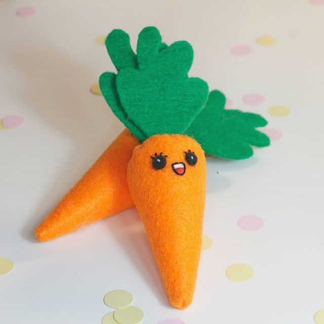 picklepintweet's tweet photo. Happy international carrot day 🥕🥕
.
No really. It actually is international carrot day.
.
Fun fact - the longest carrot on record measured 16ft 10in.
.
I wonder how many carrot cakes you could make with a carrot thar size? https://t.co/TWYzZDyqjW https://t.co/Dju6apIIsg