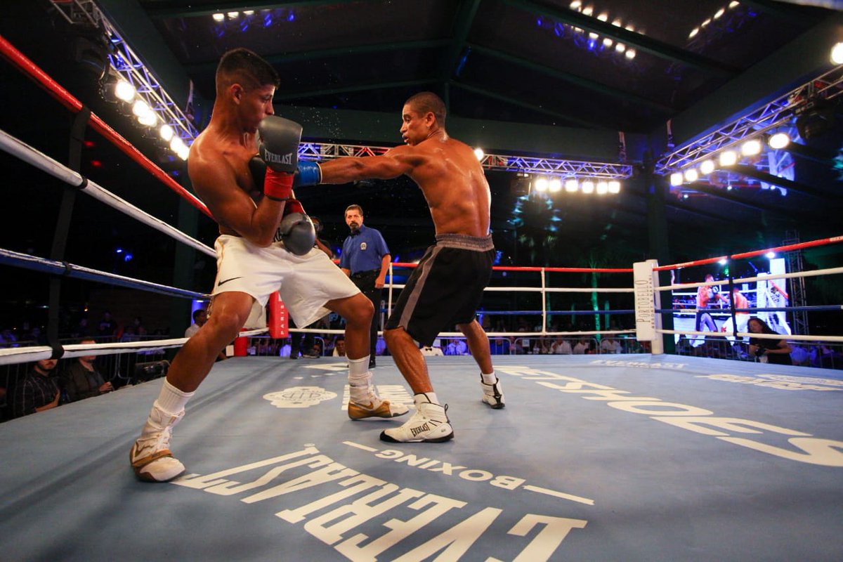 Luta: Paulinho Martins vs Fernando ‘Black’  Silva
Categoria: meio-médio – até 66,678 kg
Veja a luta no nosso canal do Youtube

Ambos conseguiram imprimir bons golpes e se movimentaram muito no ringue!

Black deu Knockdown no primeiro round, o que pode ter pesado na vitória!