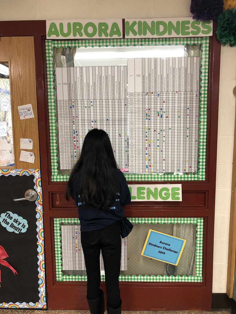 Day 4: Growing our hearts while growing our minds. 💛💛💛💛 <a href="/BonnieCapes/">Bonnie Capes</a> <a href="/LisaIraca/">Lisa Iraca</a> @Nancyeos <a href="/jb3581/">Jason Bloom</a> #AmazingAurora #ConnectXRDS #HappySchoolChallenge