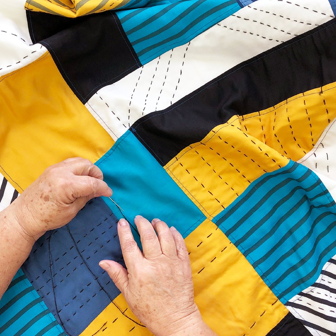 ArtGalleryFab's tweet photo. How and when did you discover quilting? Did someone teach you how to quilt? We would love to hear your story! 💙
#quilting #quilters #makershands https://t.co/pcXnaHFnXs