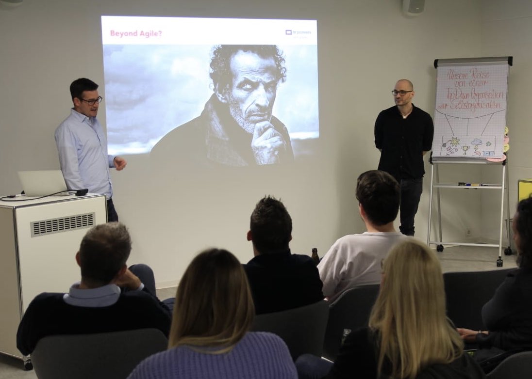 michaaax's tweet image. Wie fördern wir #Lernen &amp;amp; #Vernetzung als Individuum,
Organisation und Gesellschaft - die Ergebnisse unseres #BeyondAgile MeetUps heute in Köln