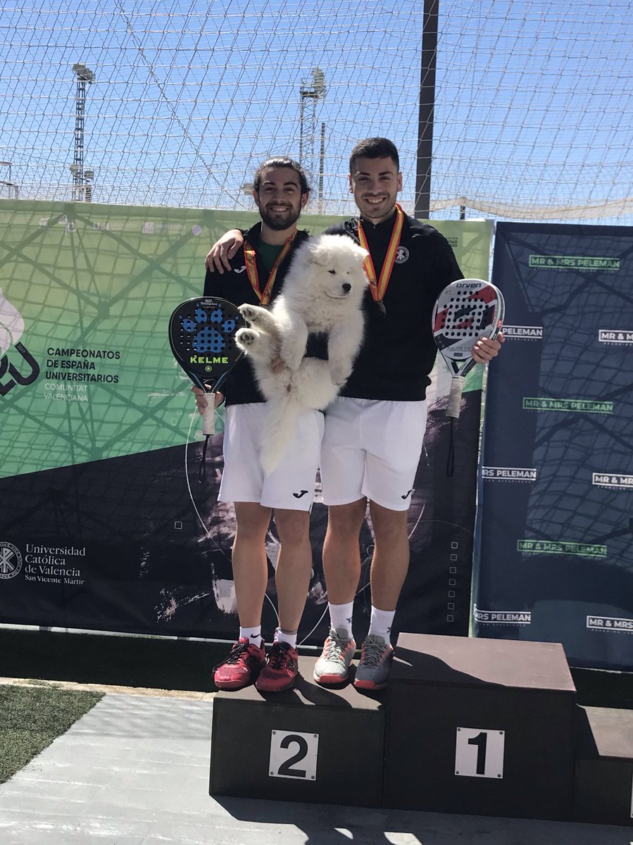safd_ucv's tweet photo. #CEUPadel medalla de plata para la pareja masculina🥈 y bronce por equipos🥉 Enorme team @UCV_es 🙌🏽💚 https://t.co/c8wzyX74Xg