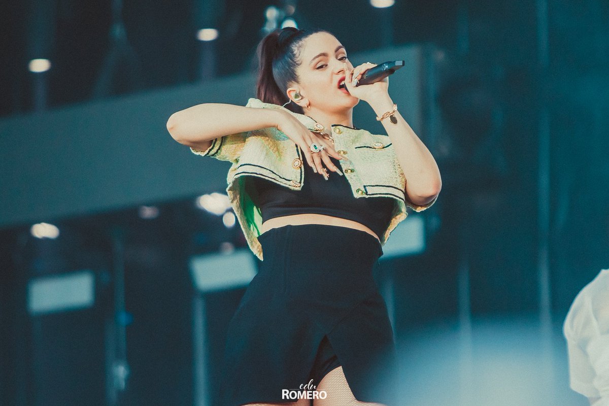 📸de @rosaliavt en el @lollapaloozaar 
-
 #followme #follow #picoftheday  #repost #likeforlike #tagsforlikes #rockphotographer #lollaar #lollapalooza2019 #lollapalooza #spain #españa #ar #livemusicconcert #concert #festival #musicfestival #instamusic #Rosalia #rosaliavt