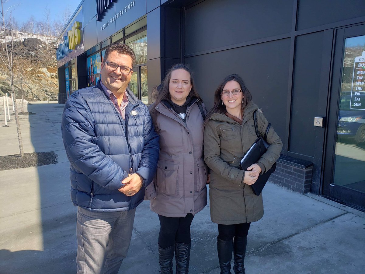 OntarioAutism's tweet photo. 2 members from our leadership team @ChantalChartran @JoseeP45928976 met with @BourgouinGuy this afternoon. We look forward to working together 4 francophone and rural areas like #Kapuskasing Merci beaucoup M. Bourgouin! #AutismDoesNotEndEnFrançais #AutismDoesntEndAtFORD #ONpoli https://t.co/wshn1wtOG9