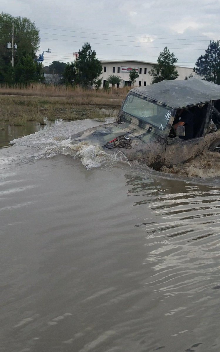 jeepf_offlorida's tweet photo. Happy 4x4 day!  #jeep #jeeplife #jeepmafia #beatnotbabied #jeepbeef #jeepfreaksofflorida #4x4Day #4x4 https://t.co/A1qsQnfIm7