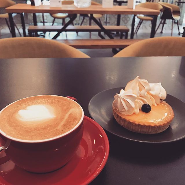 Do you like cake and Instagram? Then have I got THE event for you!

I first started going to Instacake meet ups in Manchester last year. It's been so great to meet and share knowledge and ideas with like minded people in a totally informal and relaxed en… ift.tt/2FP2j43