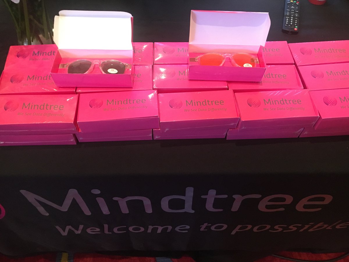 Rsikarenk's tweet image. Visit Mindtree and learn how "We See Data Differently." Don't forget your glasses. #POIChicago19 #MakeDigitalReal #eComm #OmnichannelAnalytics