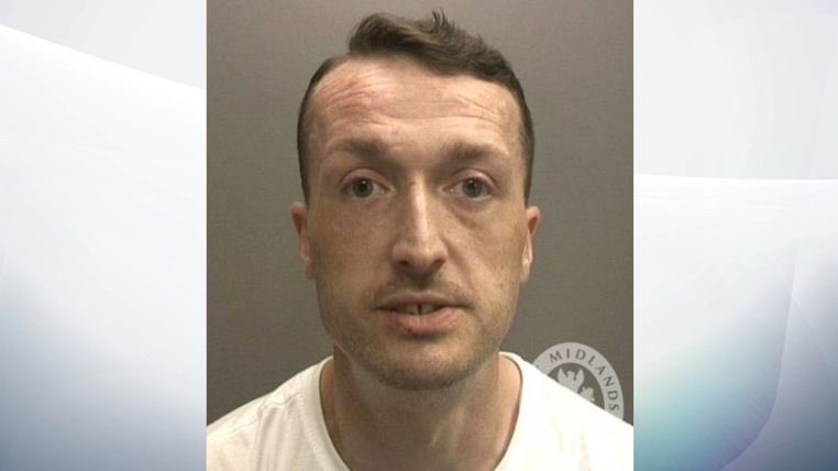 gf3uk's tweet photo. Missing baby boy from Sutton Coldfield may be 'elsewhere in the country'
https://t.co/jyVWrAIyQW #share https://t.co/AnhEZf5cOU