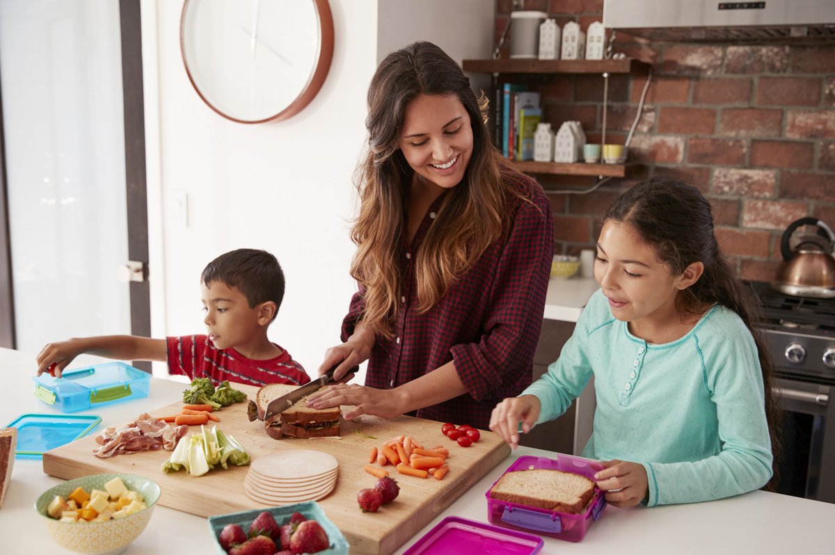 AgMuseum's tweet image. It’s important that parents have a general understanding of food allergies. Today on the #IngeniumChannel, @IngeniumCa and @GovCanHealth take a look at what parents need to know. ow.ly/48fm30okoHX #FoodAllergies #ParentingTips