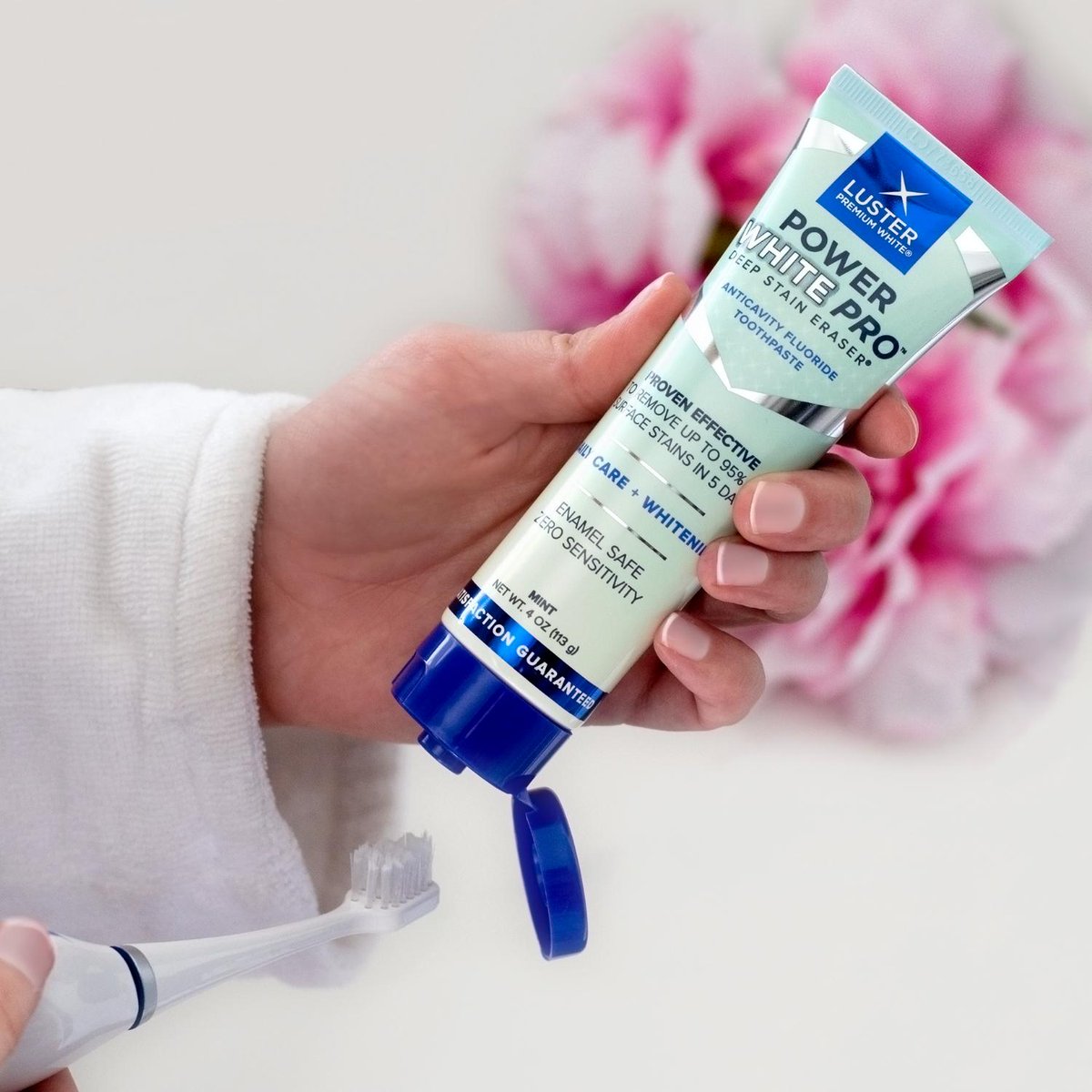 LusterPremWhite's tweet photo. Harness the power of sonic waves (30,000 vibrations per minute to be exact) to polish away plaque and surface stains revealing a healthier and brighter smile!
SHOP: https://t.co/rgnyTaKnUf
#WhitenLikeAPRO #SonicTechnology #LusterWhite #BrushItRealGood https://t.co/X7DTZ1BkHK