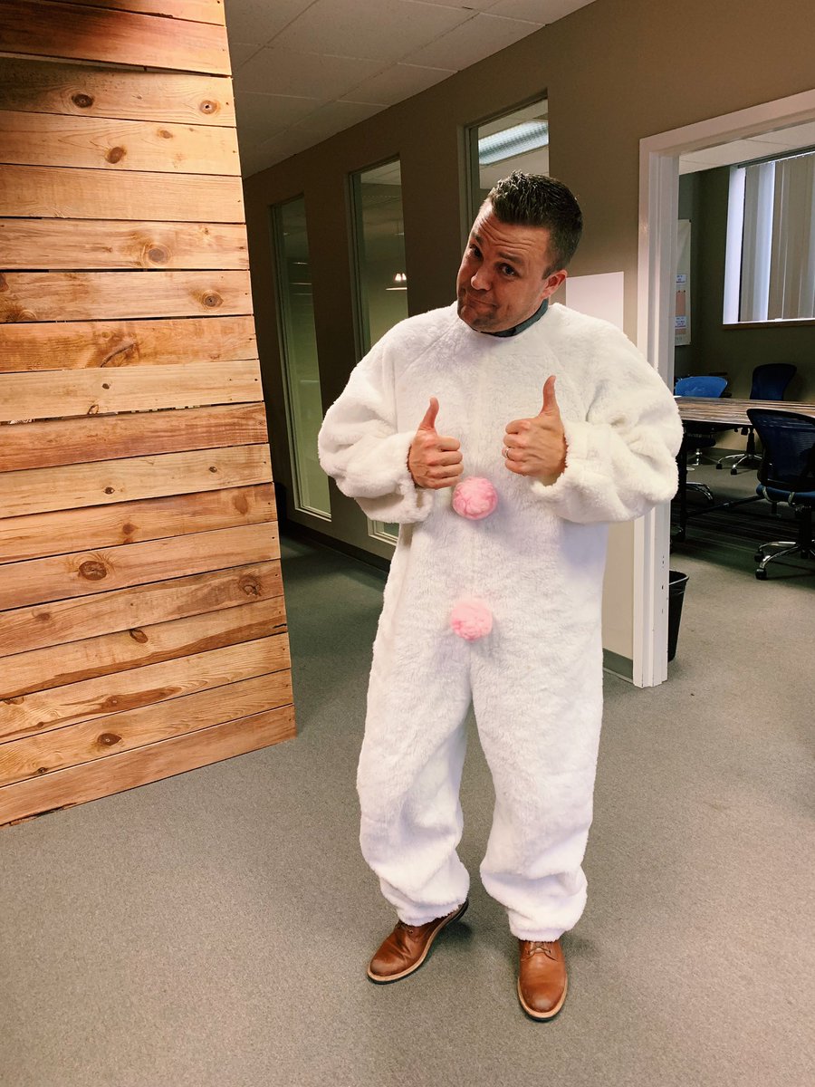 gathering_now's tweet photo. It wouldn’t be Easter at The Gathering without an appearance of the bunny suit! #gatheringnow #EasterSTL #ForSTL https://t.co/wstLMm0ukR