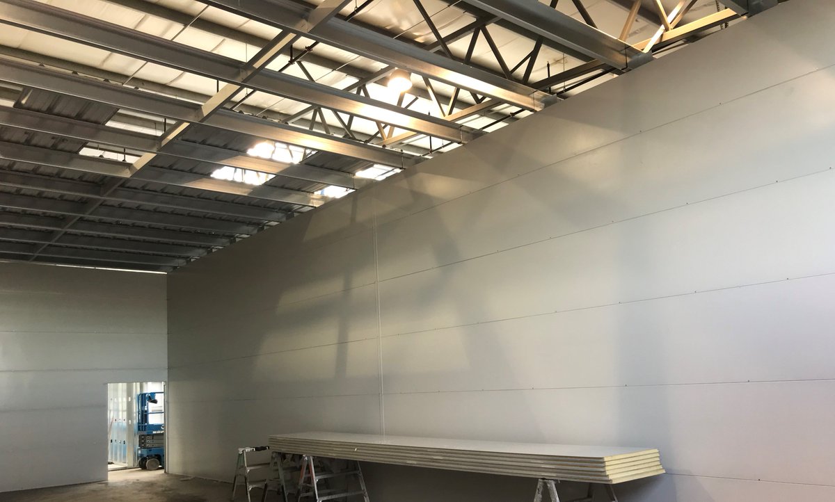 RMMICorp's tweet photo. Renovation of the RMMI Corp. (CSE:RMMI) #cultivation facility continues, more images on our website https://t.co/JlM7hsutXA

#cannabis #stocks #investments #investing #CannabisStocks #StockMarketNews https://t.co/JM1JqvVjHl