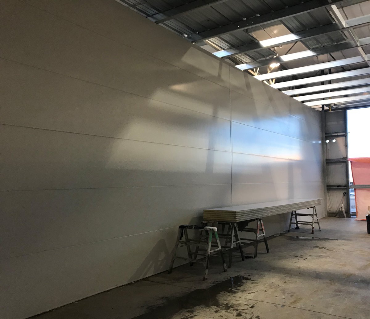 RMMICorp's tweet photo. Renovation of the RMMI Corp. (CSE:RMMI) #cultivation facility continues, more images on our website https://t.co/JlM7hsutXA

#cannabis #stocks #investments #investing #CannabisStocks #StockMarketNews https://t.co/JM1JqvVjHl