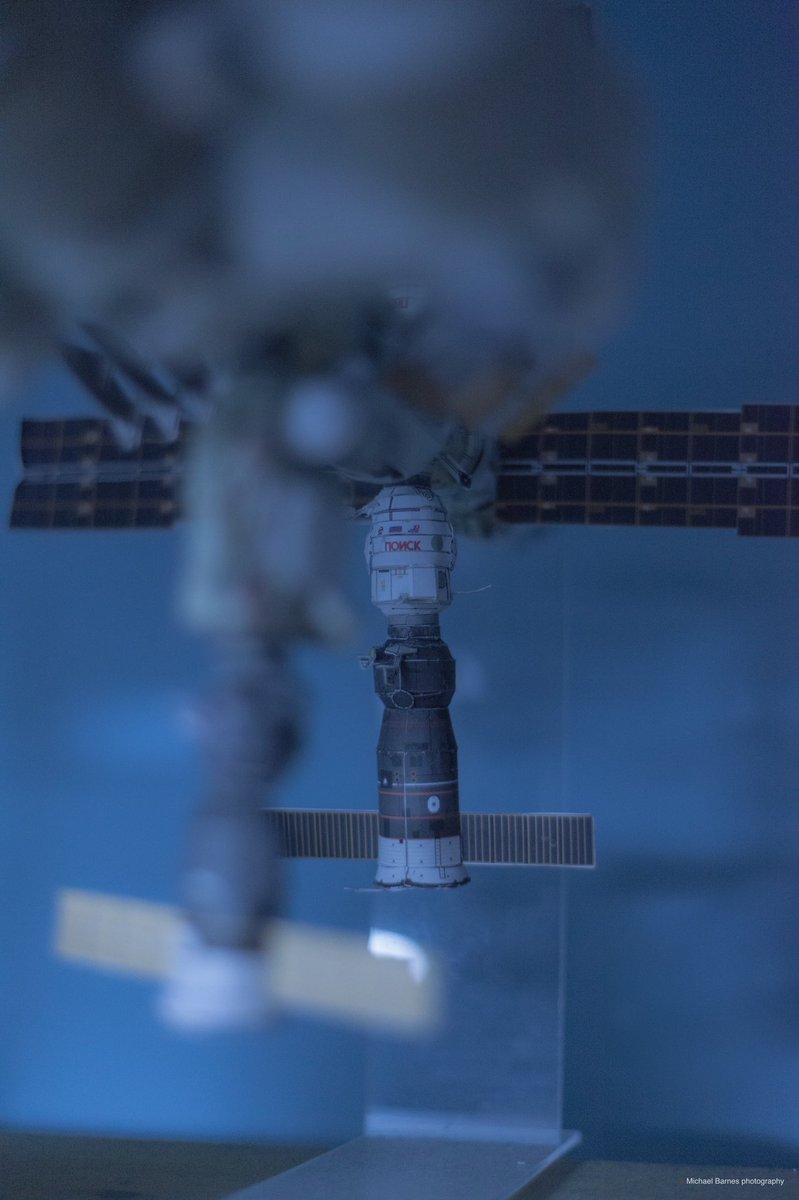 paperrocketman's tweet photo. #ISS After a journey of just 3hours 20 minutes, today #Progress72 docked to the @Space_Station #PirsModule docking compartment.
There are now 2 #Soyuz and 2 #Progress vehicles.
@Axm61 @Lunar_Luster #stoptheflopclub https://t.co/DbZkLKYcJ1