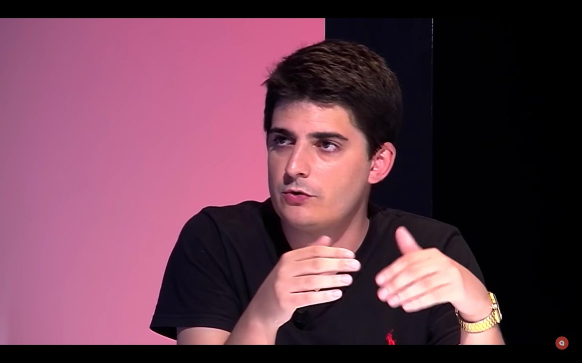 MehdiMouse's tweet photo. - Mais en fait, qu'est-ce que t'aimes chez PNL ?

Moi : - https://t.co/zGDhy140EH