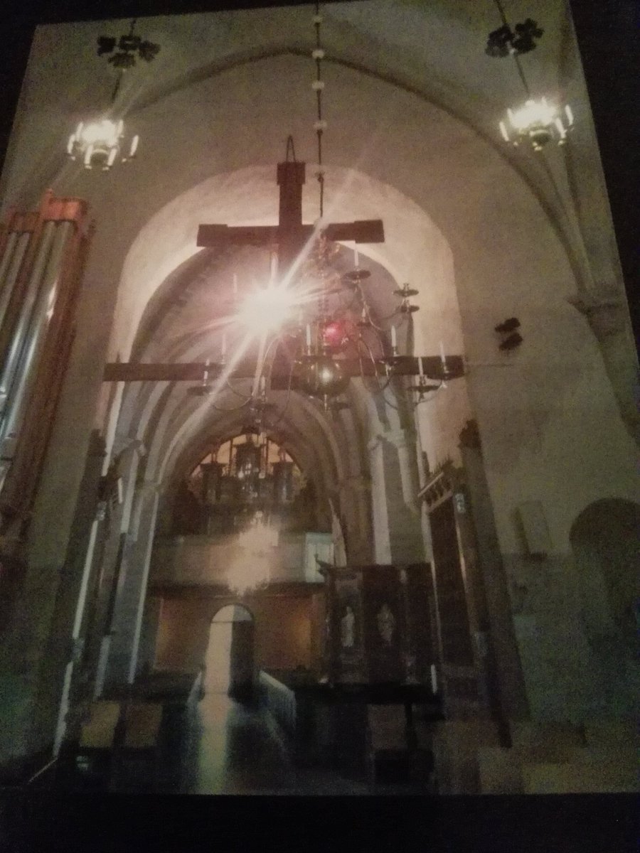 kristallnaach's tweet photo. Ich war ja schon an vielen (schwedischen) Orten..wo die Menschen ihre religiöse Lebensweise ausüben..aber das mittelalterliche #Kloster #Vreda hat nicht nur besonders beeindruckt..es hat auch ganz andere Erinnerungen hinterlassen!
#Sweden 🦌 #Elchenländle
#Schweden 🇸🇪 #Sverige https://t.co/mSSAqQYsCq