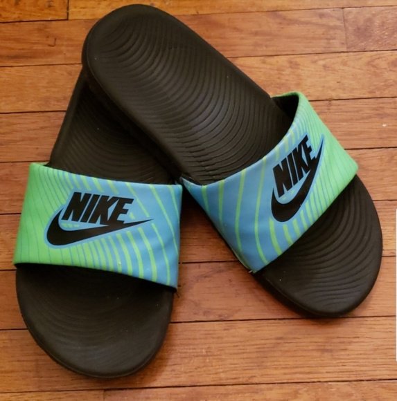 sunsets829's tweet photo. So good I had to share! Check out all the items I'm loving on @Poshmarkapp #poshmark #fashion #style #shopmycloset #starling #nike #modcloth: https://t.co/g7TSTMczAl https://t.co/O4Lrw9nC2A