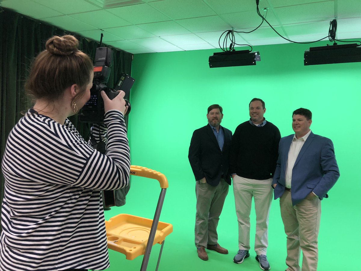 HarrisHandling's tweet image. Learn more about the team behind #HarrisHandling. Visit our website to learn more about our team, vendors, services, and products. buff.ly/2Ci7yrL