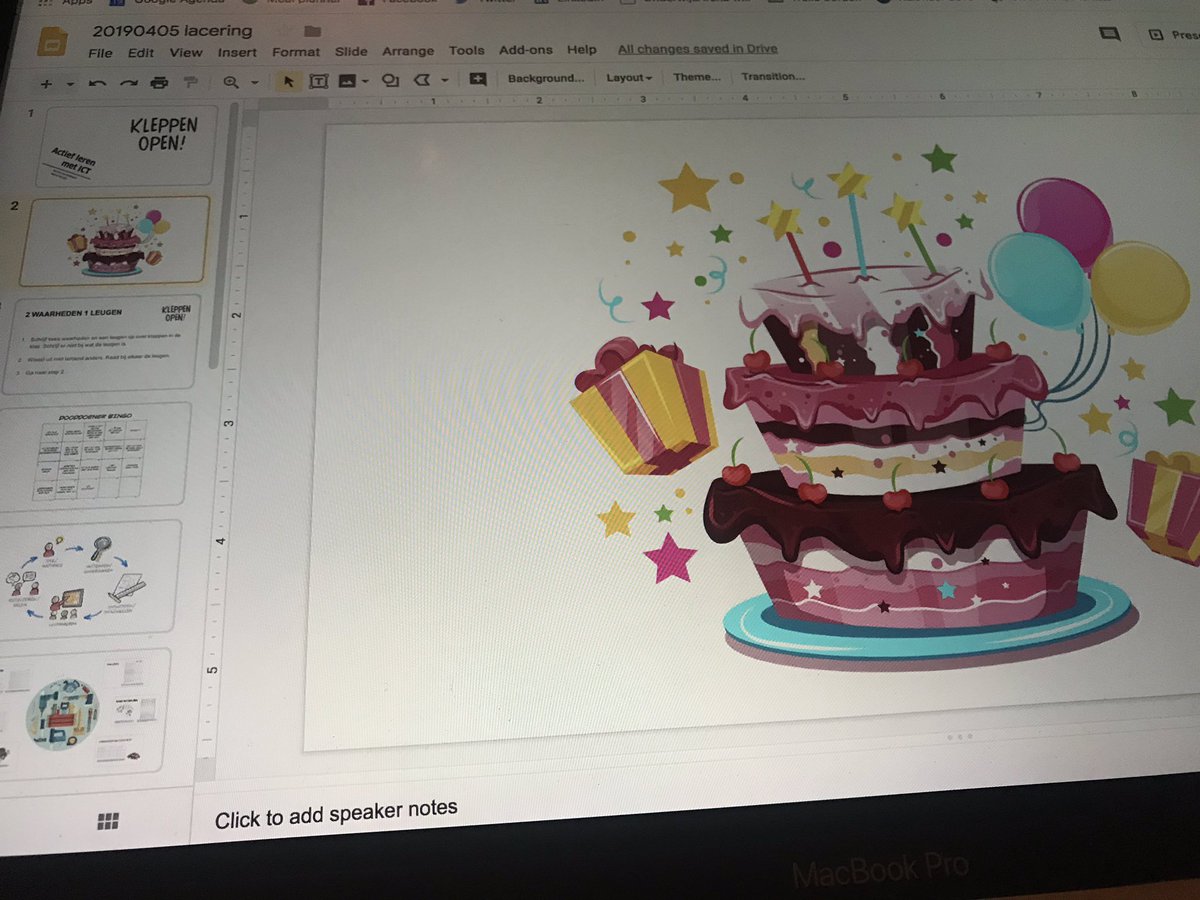 ERG veel zin in morgen! Feestje bij <a href="/RheaFlohr/">Rhea Flohr 💬</a> op school om het verschijnen van #KleppenOpen te vieren 🎁🎉🥳🥂