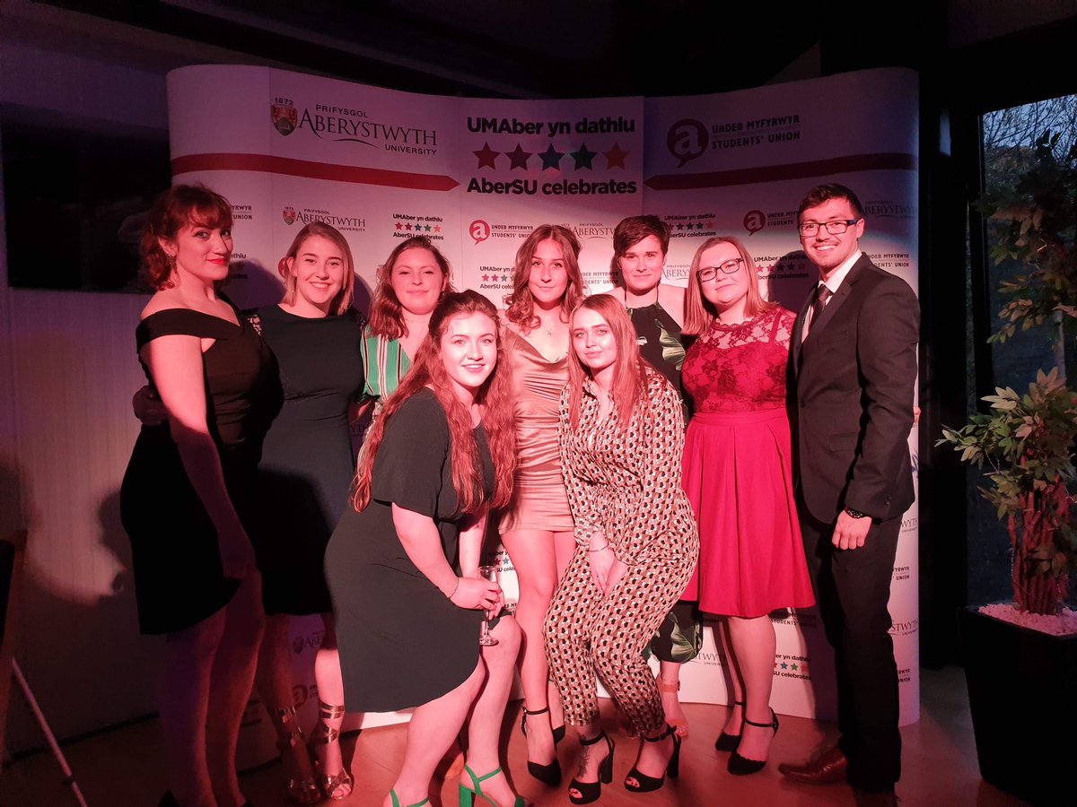 Last night saw our committee and head coach Ben attend the @UMaberSU Sports Awards. Not only did Ben receive the Gwyn Evans award, but President Rebecca Hill received colours, and AUWR won Varsity Team of the Year!! 🎉🎉🎉