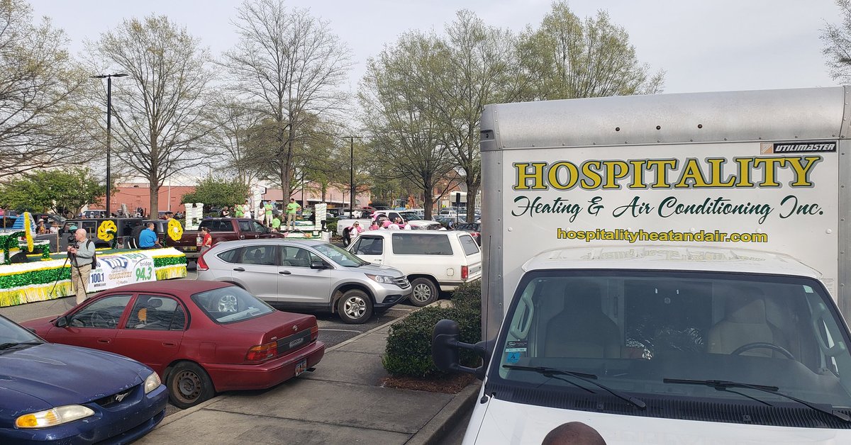 hospitalitysc's tweet photo. Come See Me Parade in downtown Rock Hill begins at 6:30 today. Come on out! #hospitalityhvac #hospitablehank https://t.co/10uk3GANBY