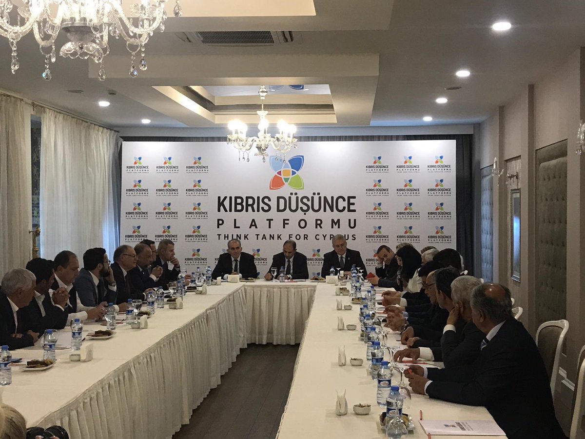 KKTC.Girne;
Kıbrıs Düşünce Platformunun ilk konuğu KKTC. Başbakan Yrd.ve Dışişleri Bakanı Prof.Dr.Kudret Özersay
Kıbrıs görüşmeleri  hakkında ayrıntı bilgi verdiler. ⁦@csuedutr⁩ ⁦<a href="/IAUBasin/">İstanbul Aydın Üni. Kurumsal İletişim Direktörlüğü</a>⁩ <a href="/IAUKampus/">İstanbul Aydın Üniversitesi</a>⁩