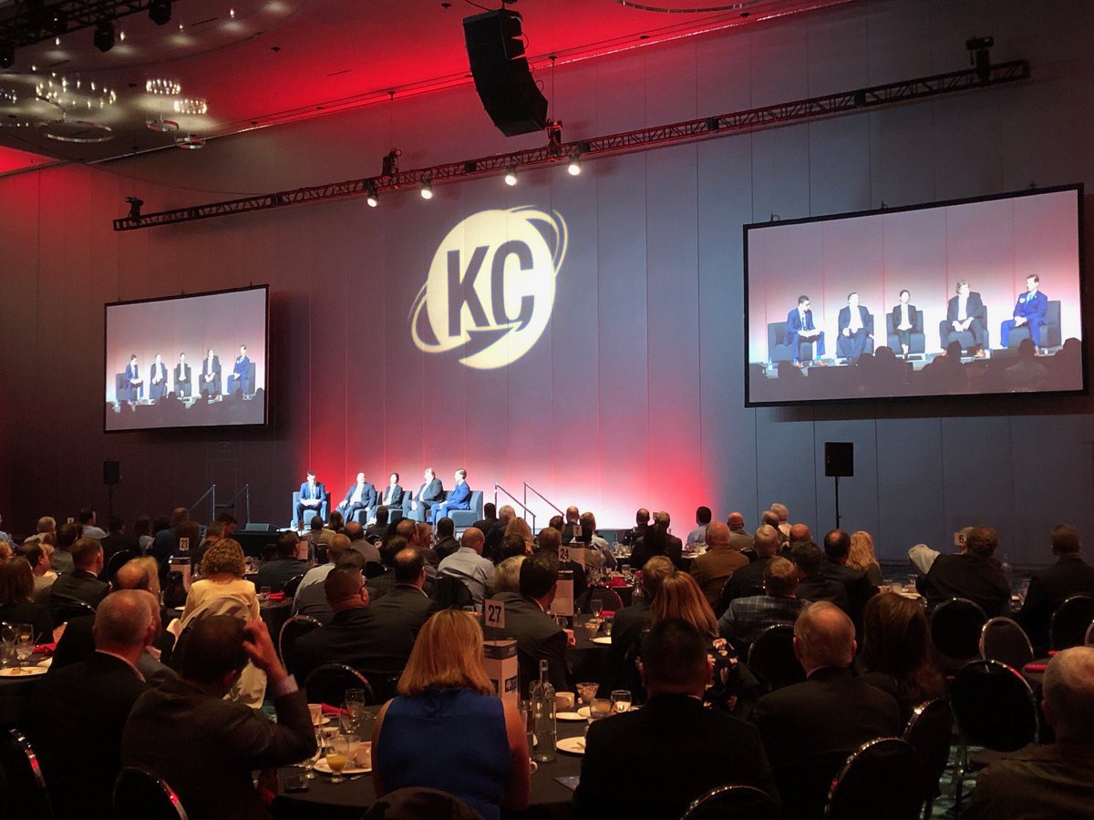 MikeGrella's tweet photo. #FLEXKC was an incredible success today with thought provoking, insightful dialogue on the need for #SupplyChain flexibility. @KCSmartPort raised the bar putting on an amazing event. Thank you Chris Gutierrez for hosting me and showing me how #KC is growing prosperity #EconDev https://t.co/aSV442eSjU