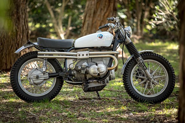 pipeburn's tweet image. BOXER REBELLION. Matt Hart’s Classic BMW R65 Scrambler pipeburn.com/home/2019/04/0… #BMW #R65 #Scrambler #Sydney #Custom #Motorcycle #Pipeburn #Classic